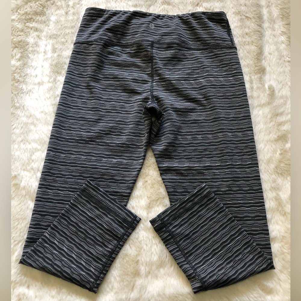 Capris - Picture 4 of 7